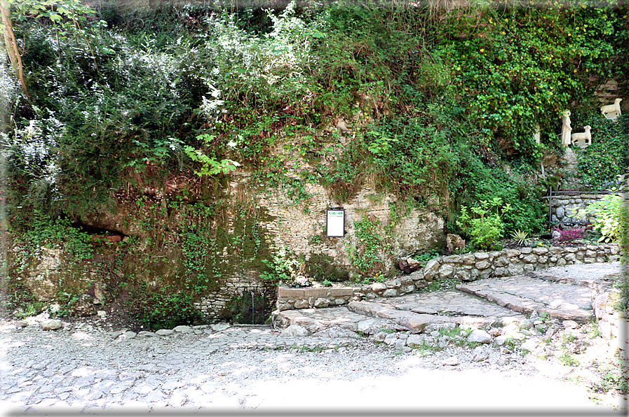 foto Santuario del Covolo
